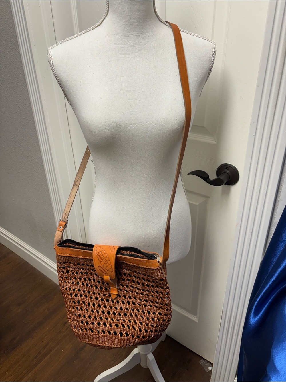 Vintage Authentic Made in Kenya Handwoven Sisal Crossbody Bag Leather